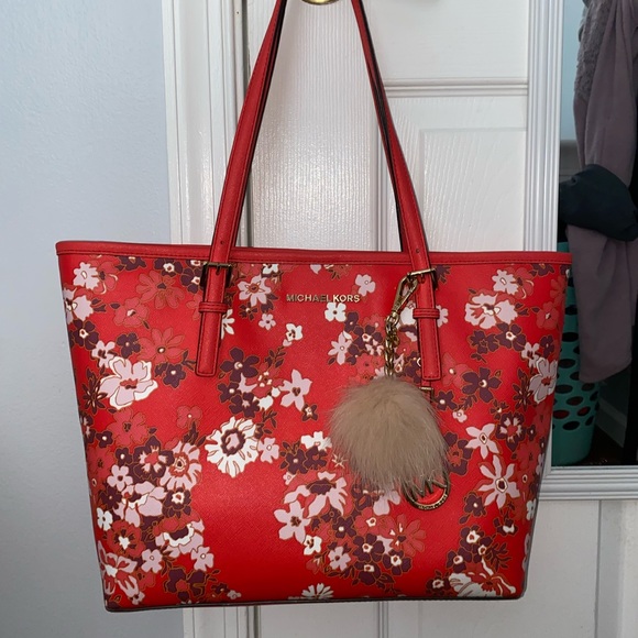 Michael Kors Handbags - MICHAEL KORS Carry All Tote Floral Print Leather + BONUS Pom Pom Keychain